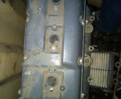 A venda Motor de Barco de Pesca 4 cilindros e 3 cilindros