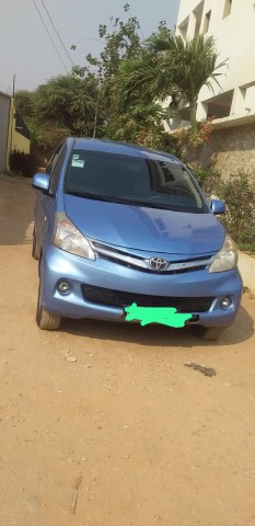 Venda TOYOTA AVANZA
