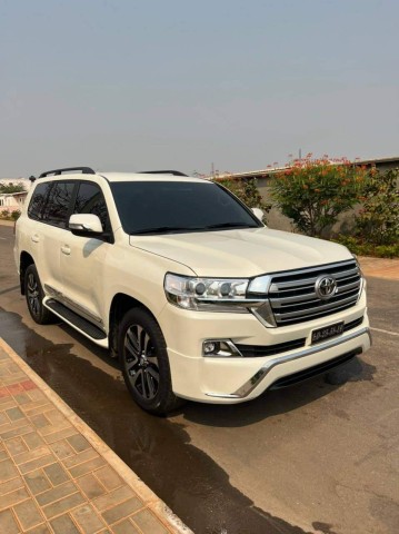 Venda V8