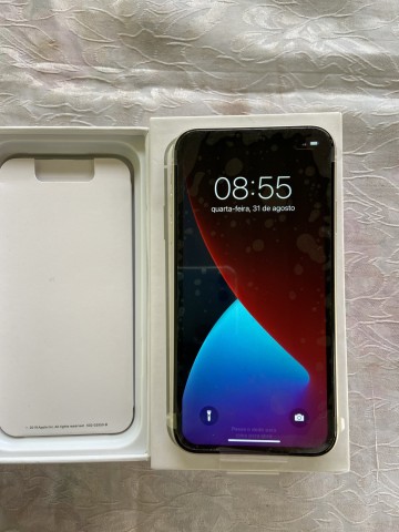 Venda IPhone 11 normal 64gb novo na caixa