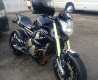 A venda Yamaha xj6 600cc.