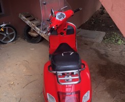 A venda Vespa 300cc