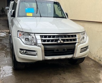 A venda Mitsubishi Pagero Semi novo !!