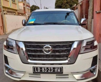 A venda Nissan Patrol