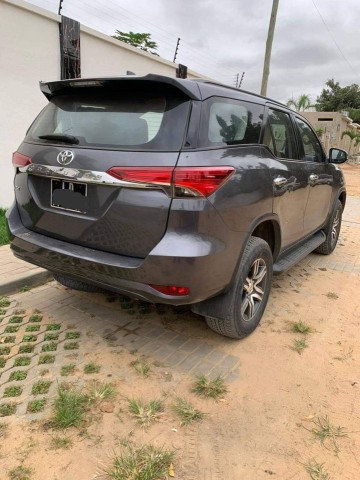 Venda Toyota Fortuner