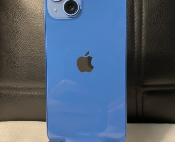 A venda IPhone 13 Azul 128GB usado em excelente estado