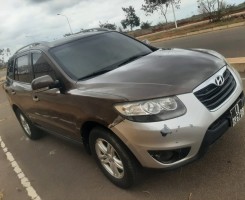 A venda Hyundai santafé com acertos bom preço