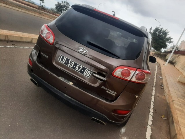 Venda Hyundai santafé com acertos bom preço