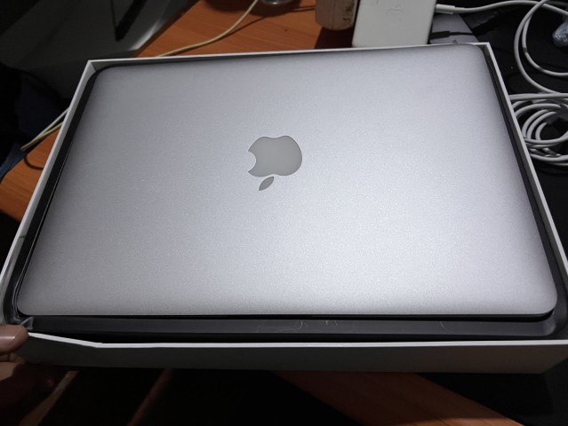 Macbook Pro 2015 | 250 GB SSD | Core I5