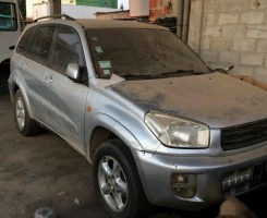 A venda RAV4 Motor não selado