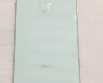 A venda IPHONE 8 PLUS
