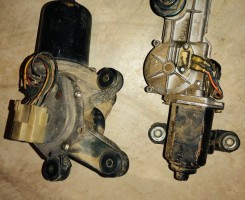 A venda 2 Motores de pára-brisa de Toyota Land Cruiser