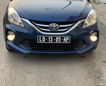 A venda Toyota starlet novo modelo