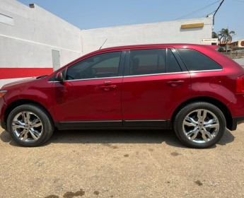 A venda Ford Edge impecável