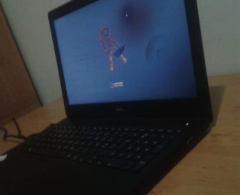 A venda PC PORTÁTIL DELL LATITUDE 3590