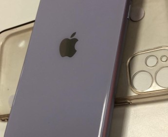 A venda IPhone 11 (64 GB)