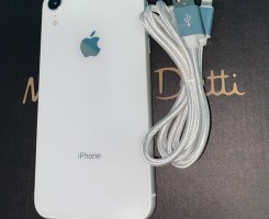 A venda IPhone XR 64GB Branco usado