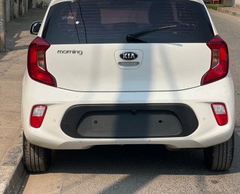 A venda Vende-se um Kia Morning NOVO
