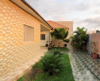 A venda ESPAÇOSA MORADIA TÉRREA, DE TIPOLOGIA V5+1, LOCALIZADA NO PATRIOTA, 2ª...