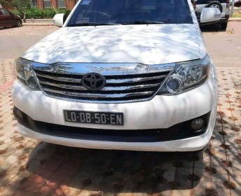 A venda Toyota fortuner