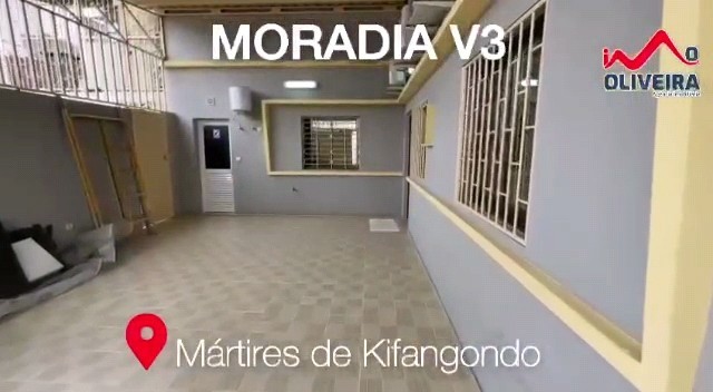 Moradia V3+1 sito no Mártires EdN