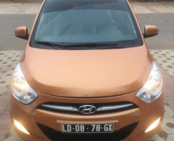 A venda Yhundai i10 1.2 impecável