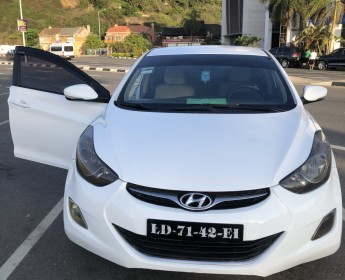 A venda Vende se Hyndai Elantra semi novo