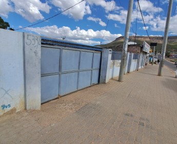 A venda Vivenda T3 ,Lubango