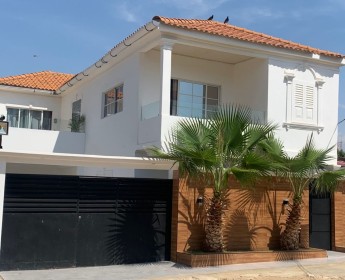 A venda Excelente Vivenda V3+1, localizada em Talatona, Bairro Militar.