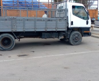 A venda Desapego carrinha canter