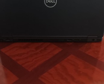 A venda Computador portátil Dell Latitude 5490