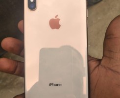A venda Iphone X Normal