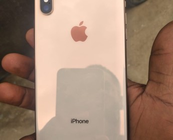 A venda Iphone X Normal