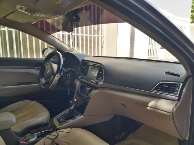 Venda *HYUNDAI ELANTRA*