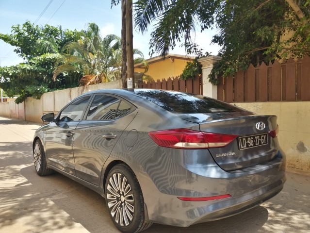 Venda *HYUNDAI ELANTRA*