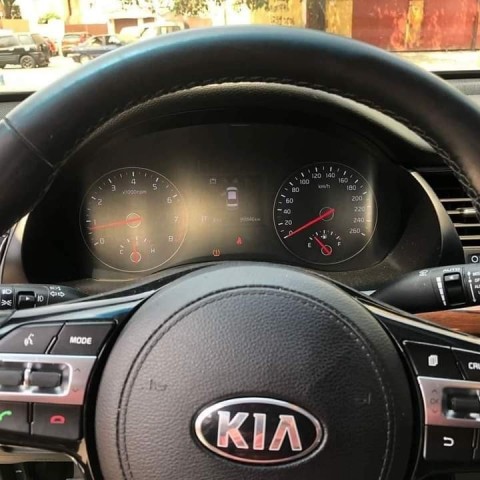 Kia K7 HY V6 ln