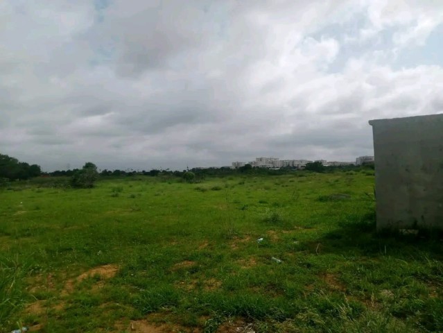 Terreno de 3 hectares no Kilamba prnt