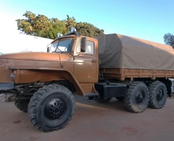 A venda URAL KRAZ