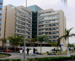 A venda ARRENDA-SE Apartamento T2 duplex, no Condomínio Belas Business Park, e...