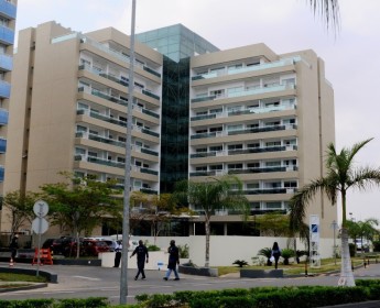 A venda ARRENDA-SE Apartamento T2 duplex, no Condomínio Belas Business Park, e...