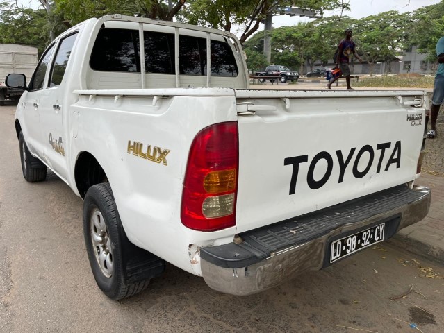Toyota Hilux Manual C diesel acessível oB