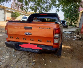 A venda Ford ranger Will track