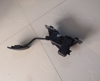 A venda Pedal de Acelerador electrónico de L200