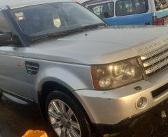 A venda Ranger Rover Tubarão Sport