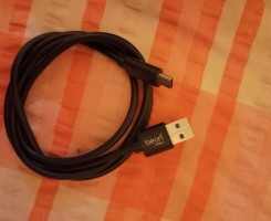 A venda Desapego o meu cabo USB tipo C