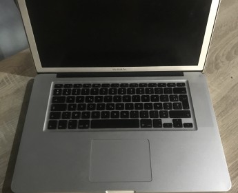 A venda MacBook Pro (2012)