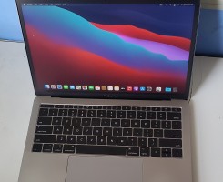 A venda Macbook Pro 13.3 retina 2017 i7 16 GB RAM