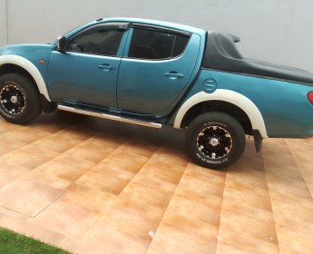 A venda Vendo meu carro carrinha Mitsubishi L200