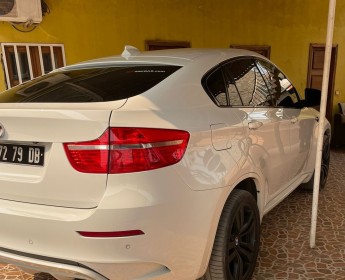 A venda BMW X60 M V8 lc
