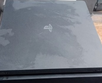 A venda Ps4 slim 500GB